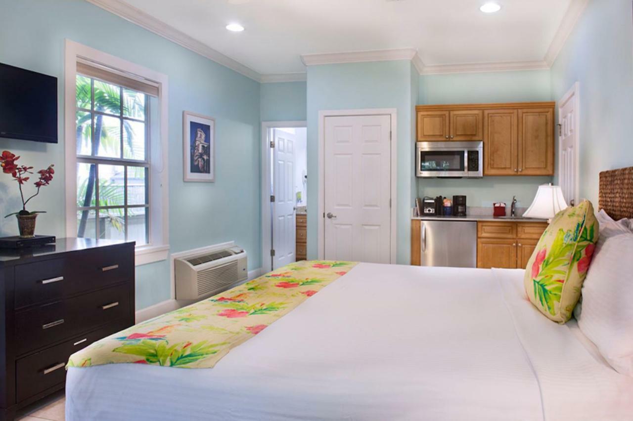 Travelers Palm Inn キーウェスト エクステリア 写真